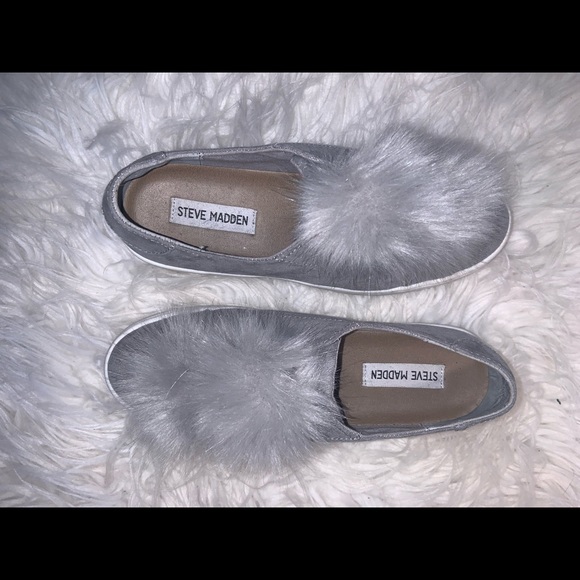 Grey Steven Madden Bryanne Sneakers - Picture 3 of 4